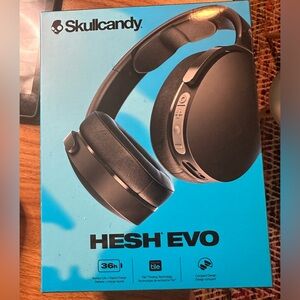 Skullcandy Hesh EVO wireless headphones - new in box
